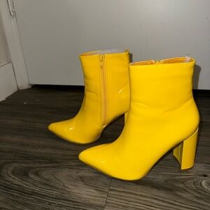 Allegra K Vibrant Yellow Heeled Boots
